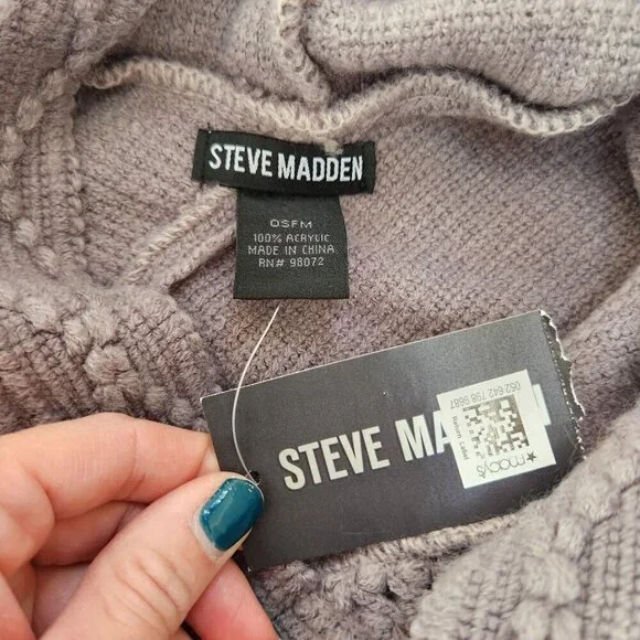 NWT Steve Madden Crochet Knit Soft Cozy Hooded Cape Poncho Knit Sweater Grey OS - Picture 7 of 9